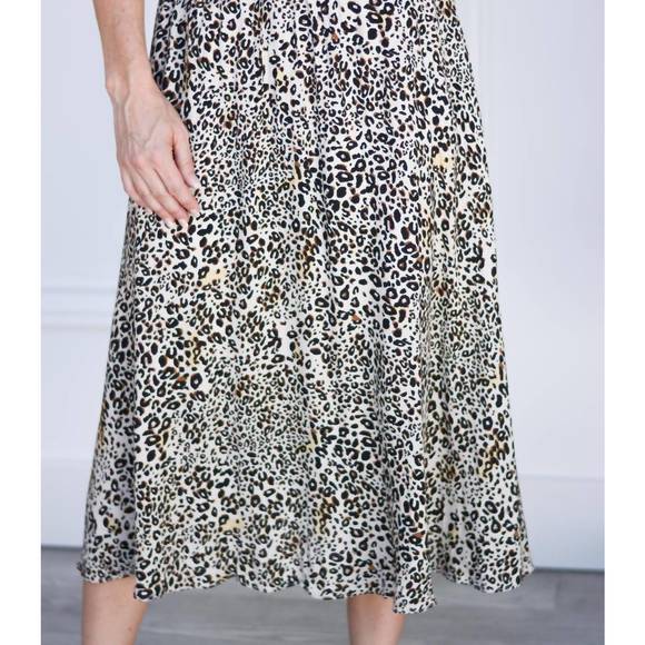 PINK MARTINI Dresses & Skirts - NEW PINK MARTINI the haven skirt in beige leopard